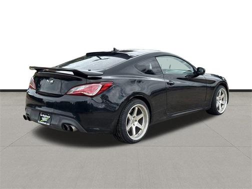 2013 Hyundai Genesis Coupe 2.0T R-Spec