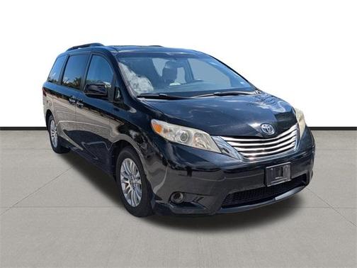 2015 Toyota Sienna L