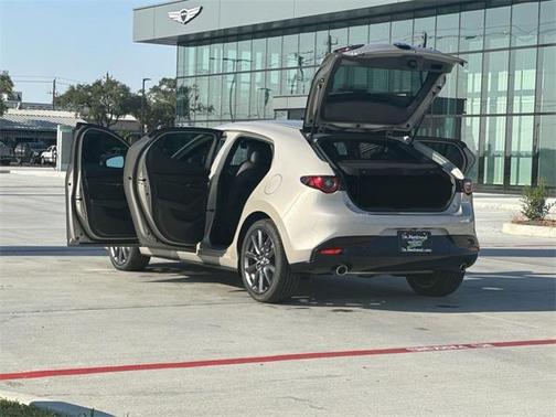 2025 Mazda Mazda3 FWD w/Preferred Package