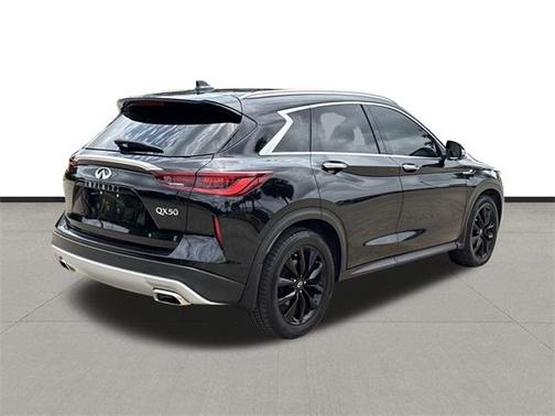 2022 INFINITI QX50 Luxe