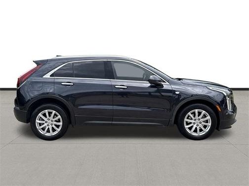 2022 Cadillac XT4 Luxury