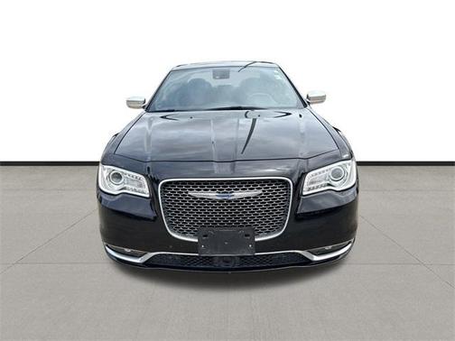 2018 Chrysler 300