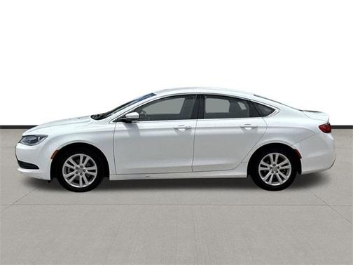 2017 Chrysler 200 LX