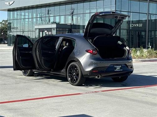 2025 Mazda Mazda3 Premium Plus