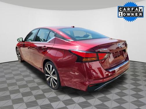 2022 Nissan Altima 2.0 SR