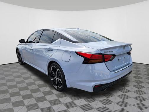 Gray Sky Pearl 2023 Nissan Altima 2.5 SR