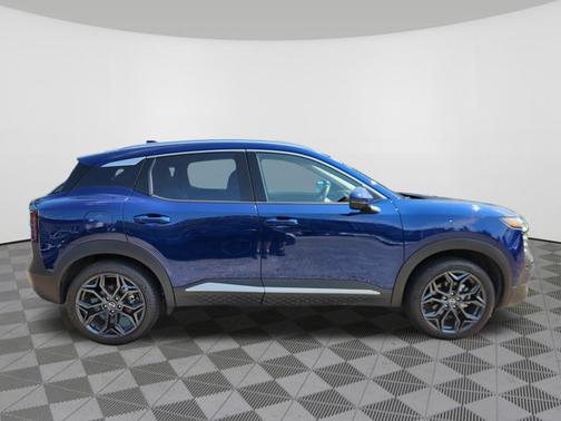 Deep Blue Pearl 2025 Nissan Kicks SR