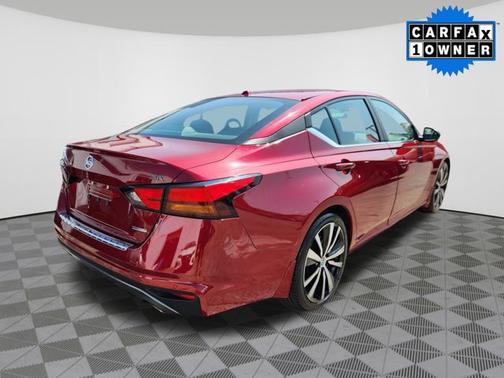 2022 Nissan Altima 2.0 SR