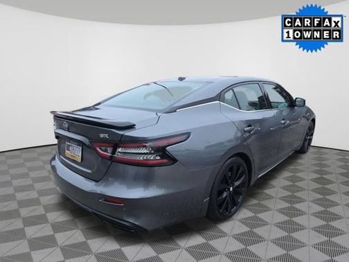 2022 Nissan Maxima SR