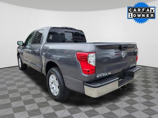 2019 Nissan Titan SV