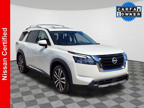 2024 Nissan Pathfinder Platinum