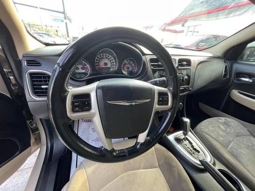 Cashmere Pearlcoat 2013 Chrysler 200 Touring