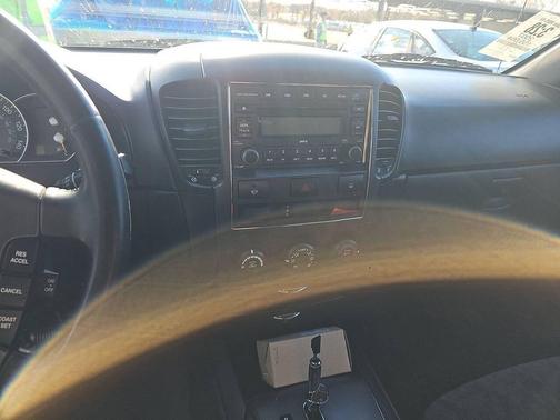 2008 Kia Sorento LX