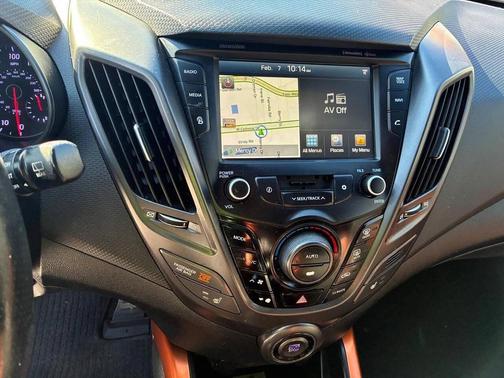 2017 Hyundai Veloster Turbo