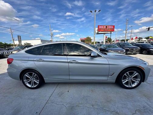 Glacier Silver Metallic 2017 BMW 330 Gran Turismo xDrive