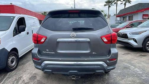 Gun Metallic 2017 Nissan Pathfinder SL