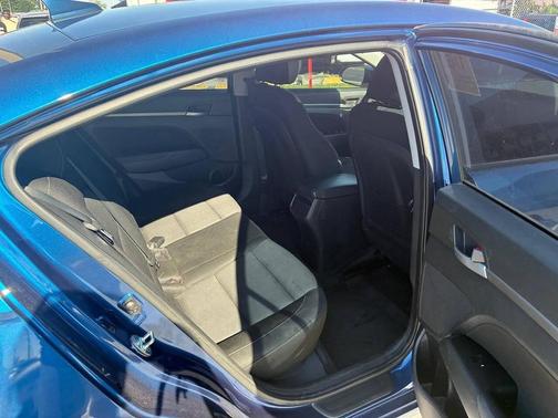 Lakeside Blue 2017 Hyundai ELANTRA Limited