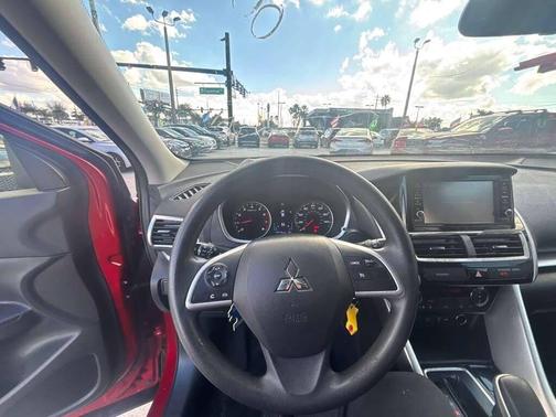 2020 Mitsubishi Eclipse Cross ES