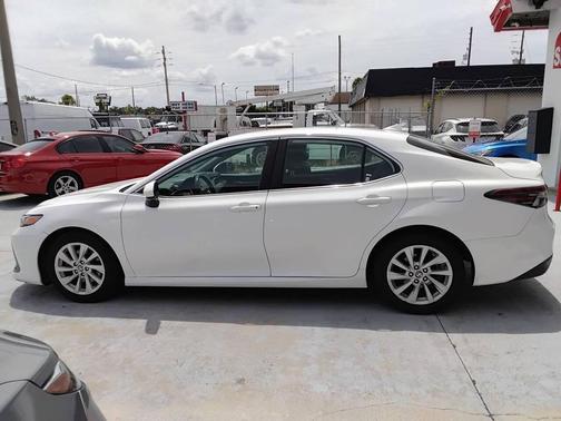 2021 Toyota Camry LE