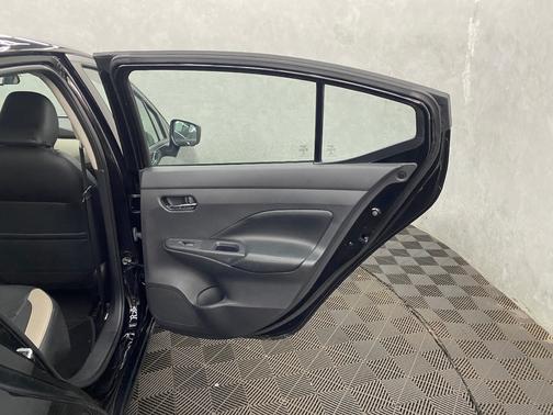 2022 Nissan Versa