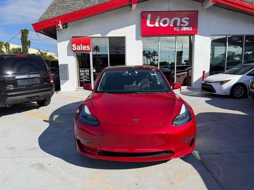 2022 Tesla Model 3 Standard Range