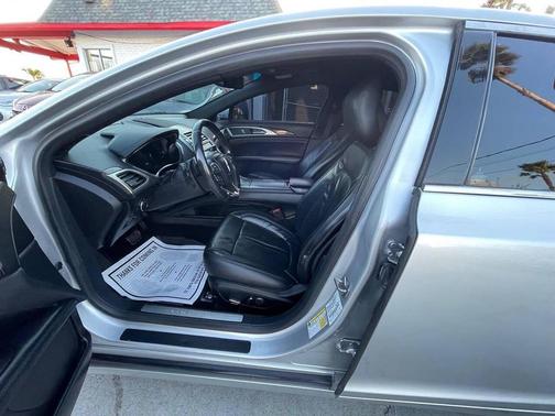 Ingot Silver Metallic 2017 Lincoln MKZ Reserve I