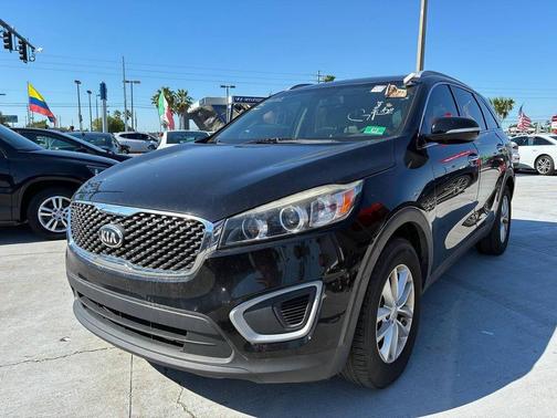 Ebony Black 2018 Kia Sorento LX