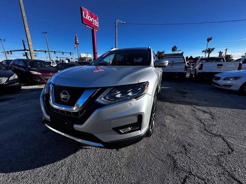 2018 Nissan Rogue SV