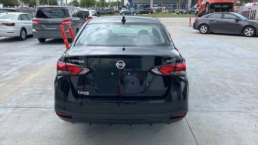 2021 Nissan Versa 1.6 SV