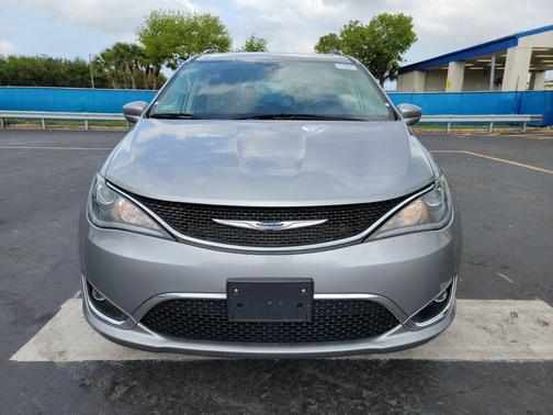 2019 Chrysler Pacifica Touring