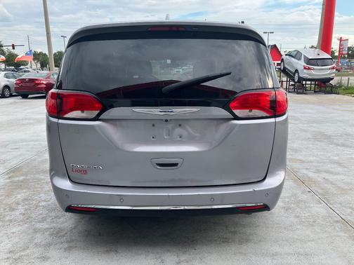 2019 Chrysler Pacifica Touring