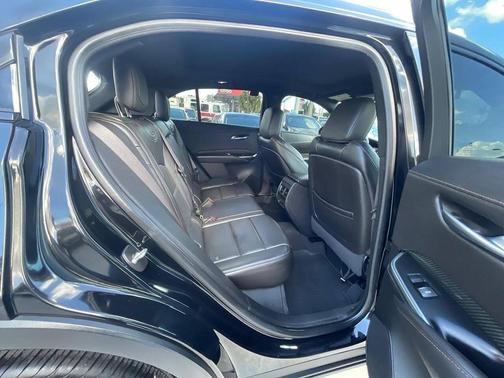 Stellar Black Metallic 2019 Cadillac XT4 Sport