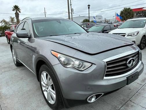 2014 INFINITI QX70 Base