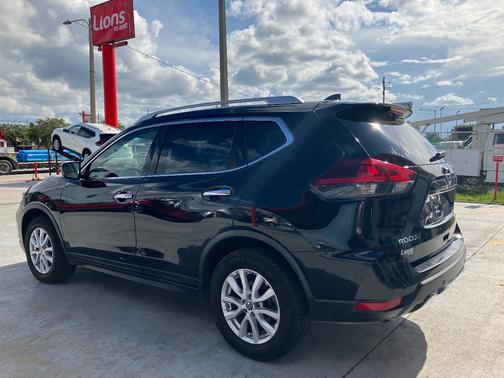 2020 Nissan Rogue