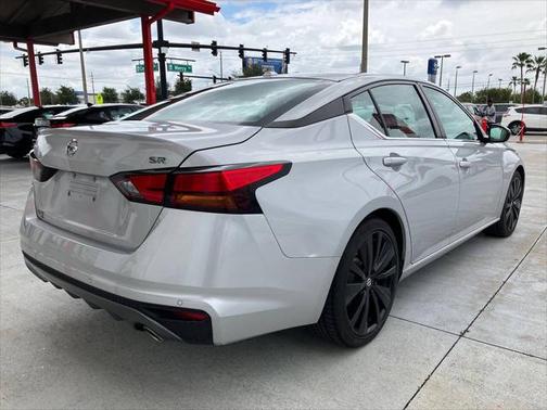 2020 Nissan Altima SR FWD