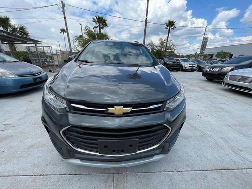 Nightfall Gray Metallic 2018 Chevrolet Trax LT