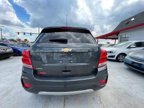 Nightfall Gray Metallic 2018 Chevrolet Trax LT