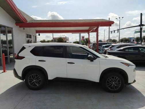 2021 Nissan Rogue S