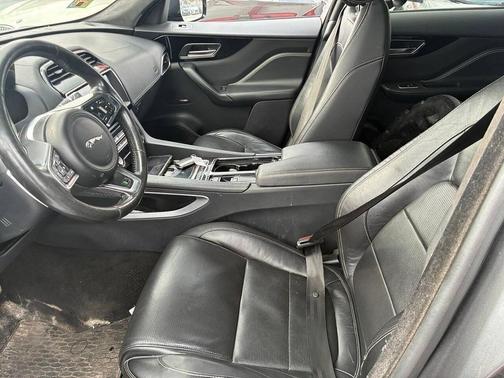 Corris Grey Metallic 2019 Jaguar F-PACE 30t R Sport AWD 4dr SUV