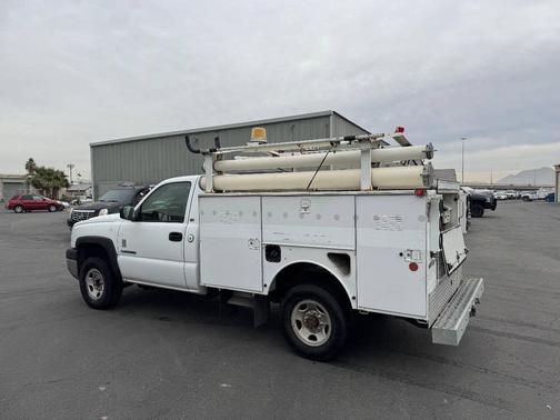 2005 Chevrolet Silverado 2500 Work Truck