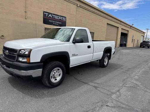 Summit White 2007 Chevrolet Silverado 2500 LS H/D Classic