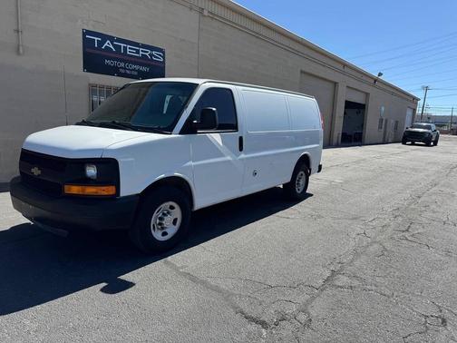 Summit White 2015 Chevrolet Express 2500 Work Van