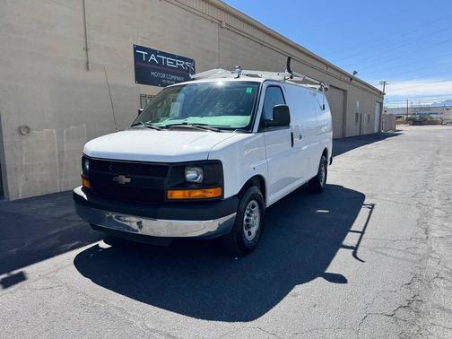 Summit White 2014 Chevrolet Express 2500 Work Van