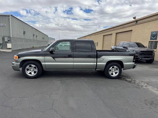 2004 GMC Sierra 1500 SLE Crew Cab