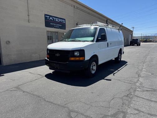 Summit White 2015 Chevrolet Express 2500 Work Van
