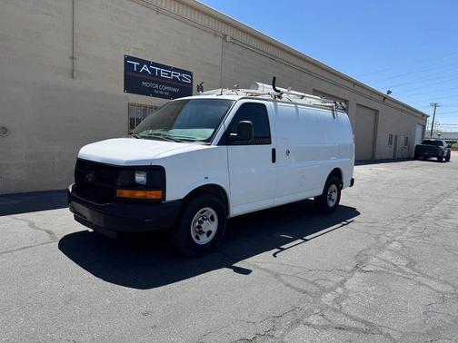 Summit White 2015 Chevrolet Express 2500 Work Van