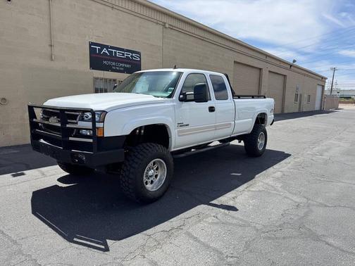 Summit White 2006 Chevrolet Silverado 2500 LT3