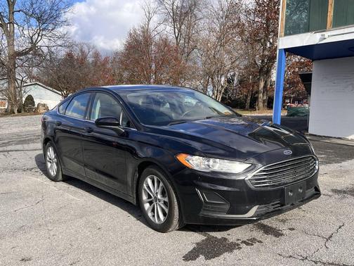 2020 Ford Fusion SE