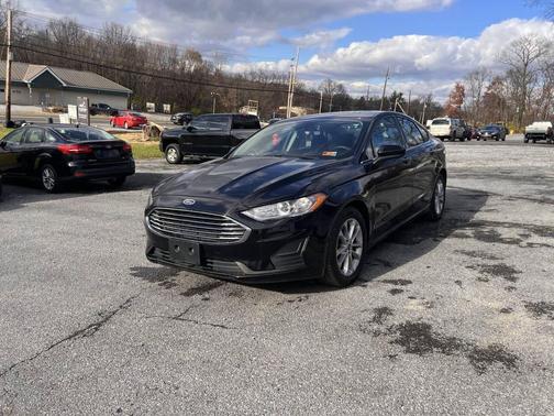 2020 Ford Fusion SE
