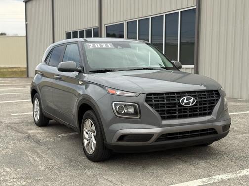 2021 Hyundai VENUE SE